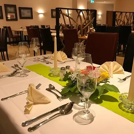 酒店 阿舍尔斯莱城市酒店 3*